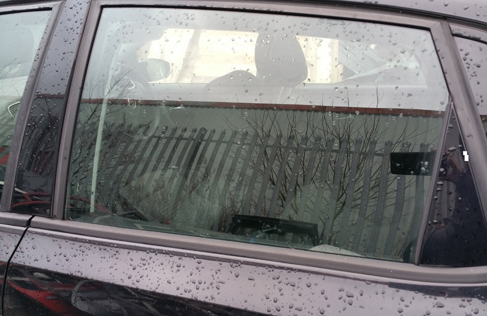 VW Polo SE DSG Door window glass passenger side rear